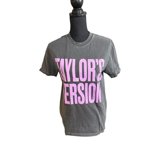 The Shop Forward Taylor’s‎ Version Tshirt Gray Purple Womens Small - Picture 1 of 7